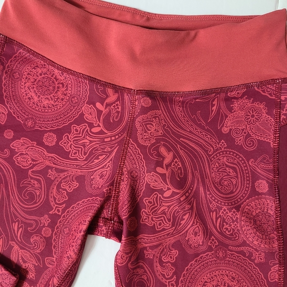 NWT Surin drop waist sporty leggings - Picture 2 of 3